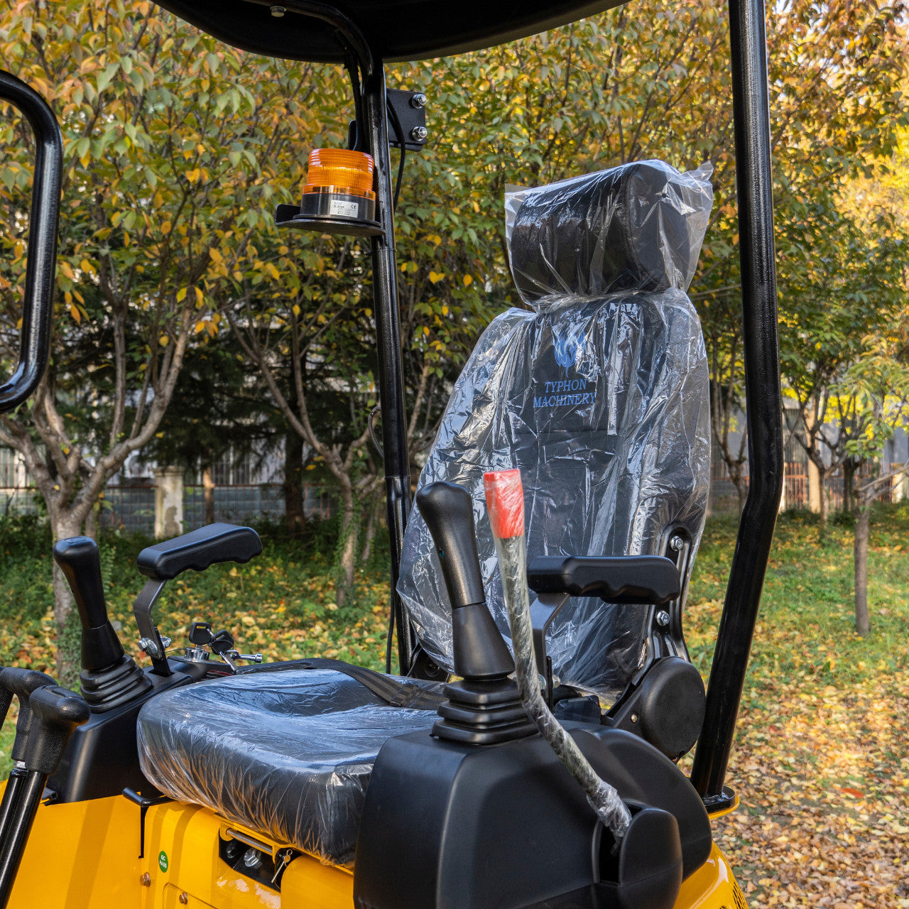 4,000 lbs Terror XVIII Mini Excavator, EPA KUBOTA D902 Engine Micro DIgger USA