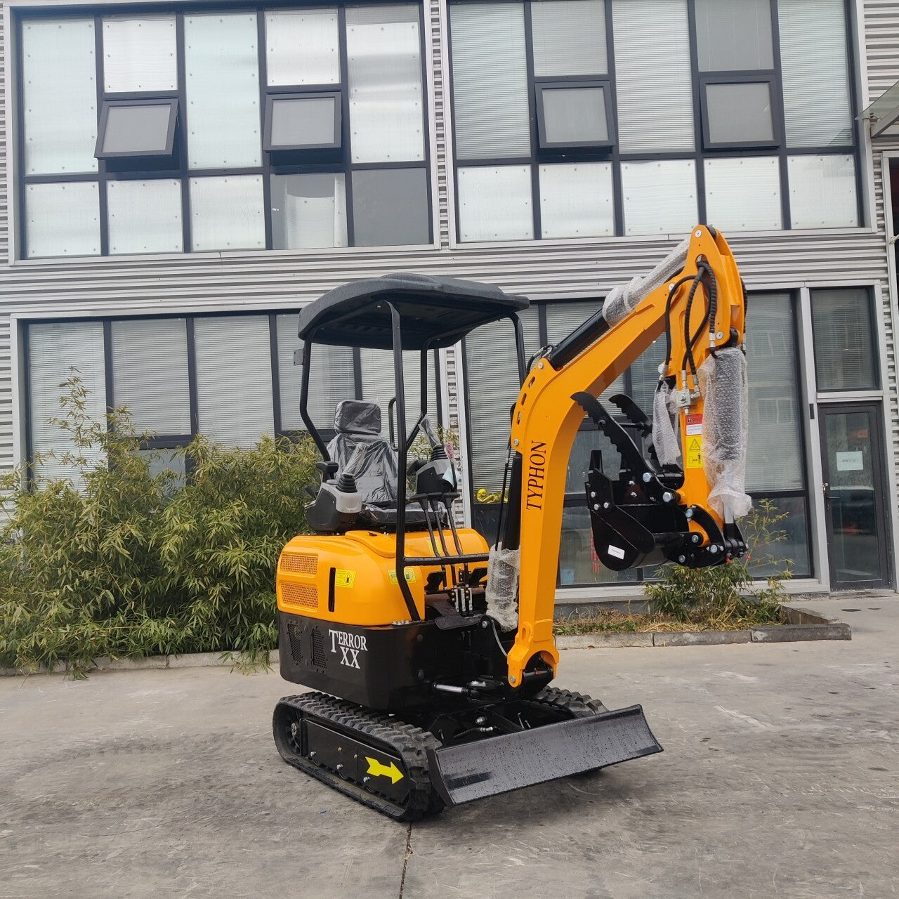 2026 TYPHON Terror XX 2 Ton Mini Excavator EPA certified USA KUBOTA Diesel D902